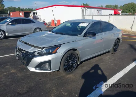 2025 Nissan Altima Sr Fwd z USA, uszkodzony, nr VIN 1N4BL4CV3SN389761